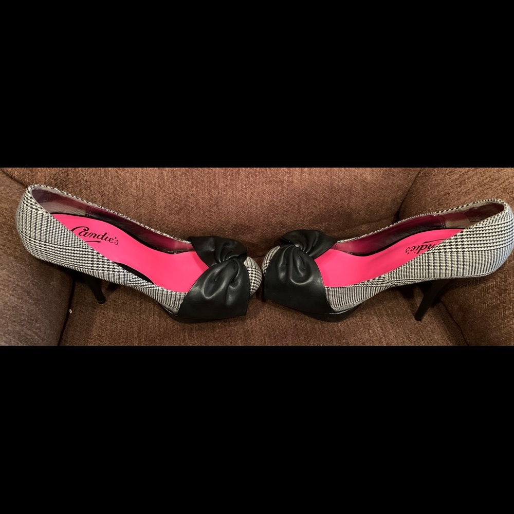 NIB Candies Black/White Houndstooth Stilettos